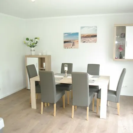 Witte Huus 75m² Und 51m² Apartment